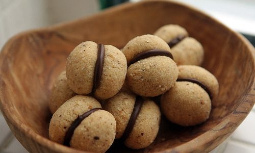 Christmas almond cookies with chocolate.