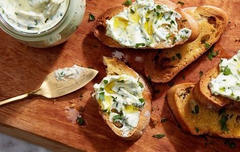 Delicious sandwich with a creamy spread with fennel.