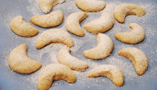 Christmas almond flour cookies.