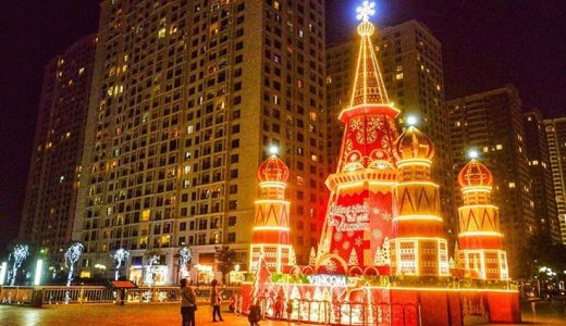 Beautifully decorated building with Christmas motifs.