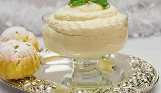 A glass with cottage cheese cream and Salka