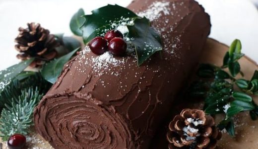 A Christmas roll that looks like a real log.