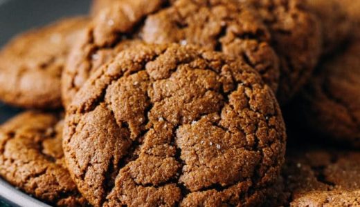 Sweet, crunchy circles with lemon, gluten-free