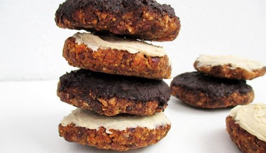 Healthy Nuremberg gingerbreads on a pile, alternating between chocolate and lemon coating.