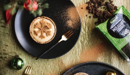Sweet cupcakes decorated with cinnamon in Christmas patterns.