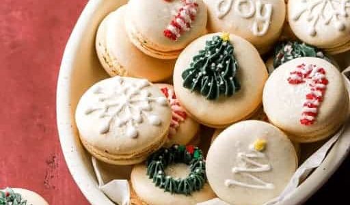 Decorated macaroons